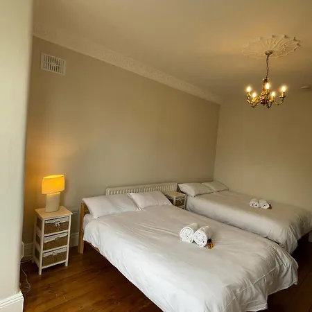 Holiday home Salthill & The City! *